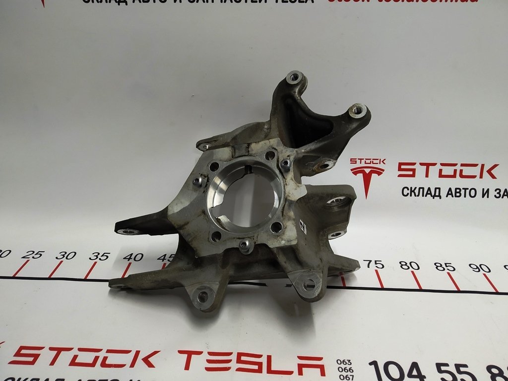 1 Levý zadní kloub (čep) RWD AWD Tesla model S 1058539-00-B